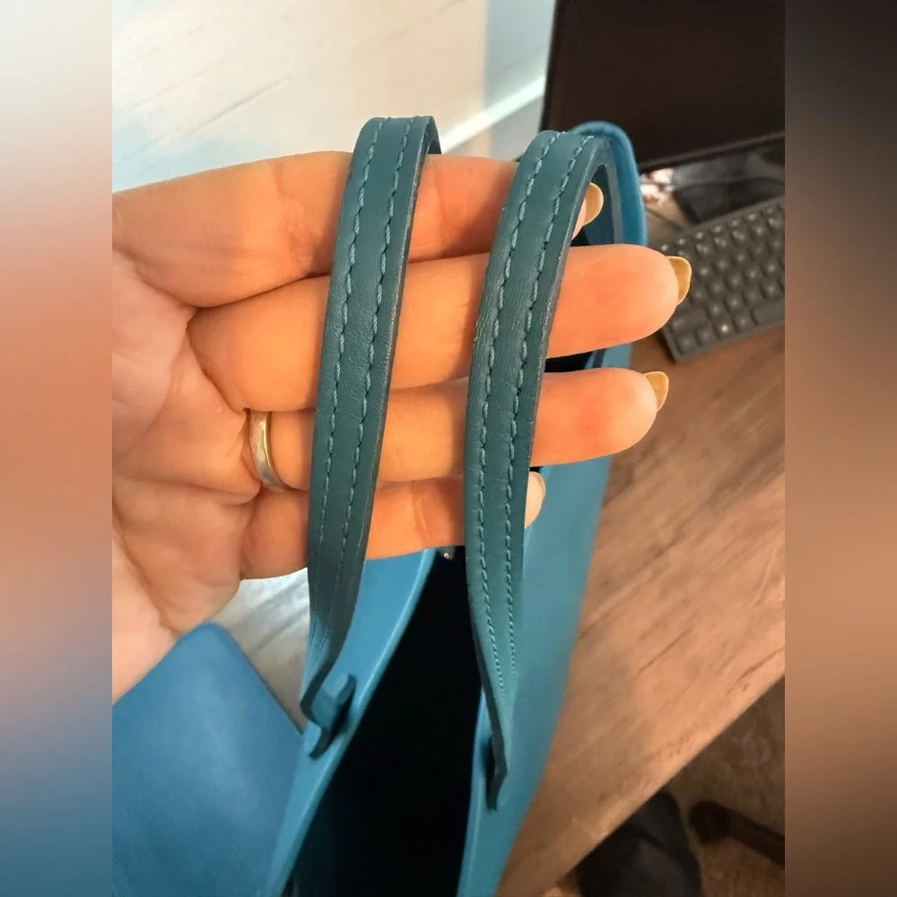 Louis Vuitton Epi Leather Neverfull MM in Teal